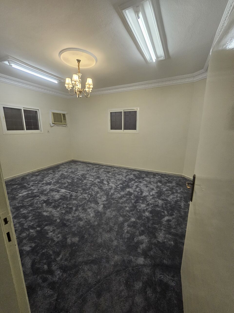 Riyadh, Apartments, Flats, Houses & Villas, SAR 3500/month,  4 BR,  750 Sq. Meter,  4BHK Semi-Furnished Family Apartment For Monthly Rent &ndash; Al Khaleej, Riyadh
