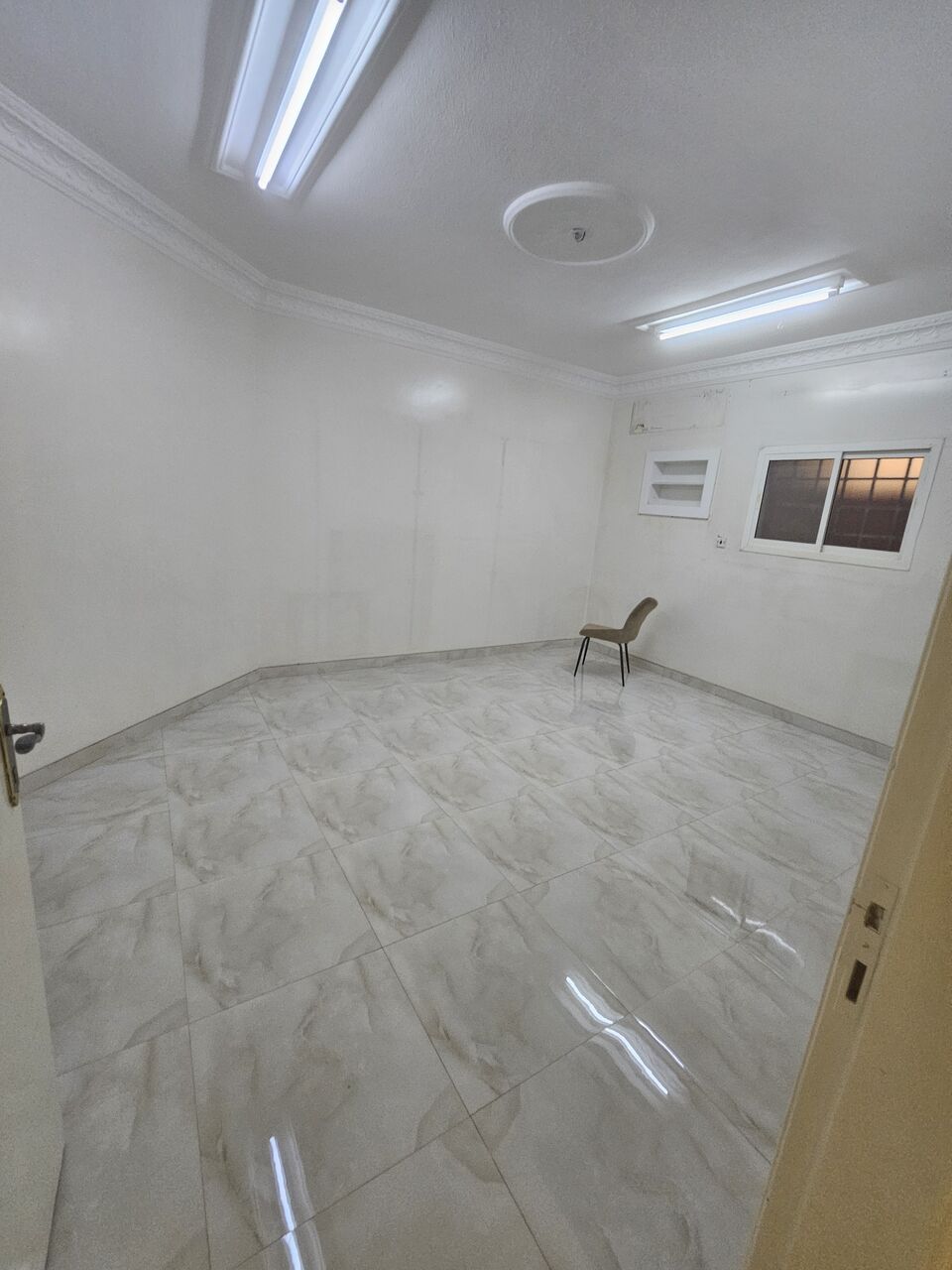 Riyadh, Apartments, Flats, Houses & Villas, SAR 3500/month,  4 BR,  750 Sq. Meter,  4BHK Semi-Furnished Family Apartment For Monthly Rent &ndash; Al Khaleej, Riyadh