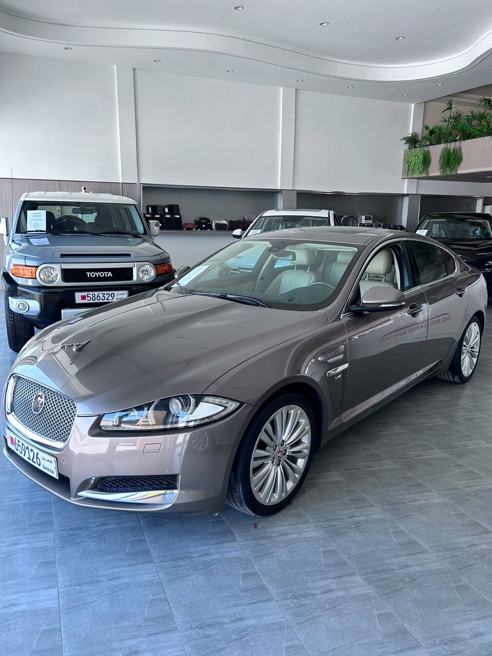 Manama, Vehicles, Cars & Trucks , BHD 4500,  Jaguar XF,  2015,  Automatic,  9600 KM,    Full Option Car For Sale