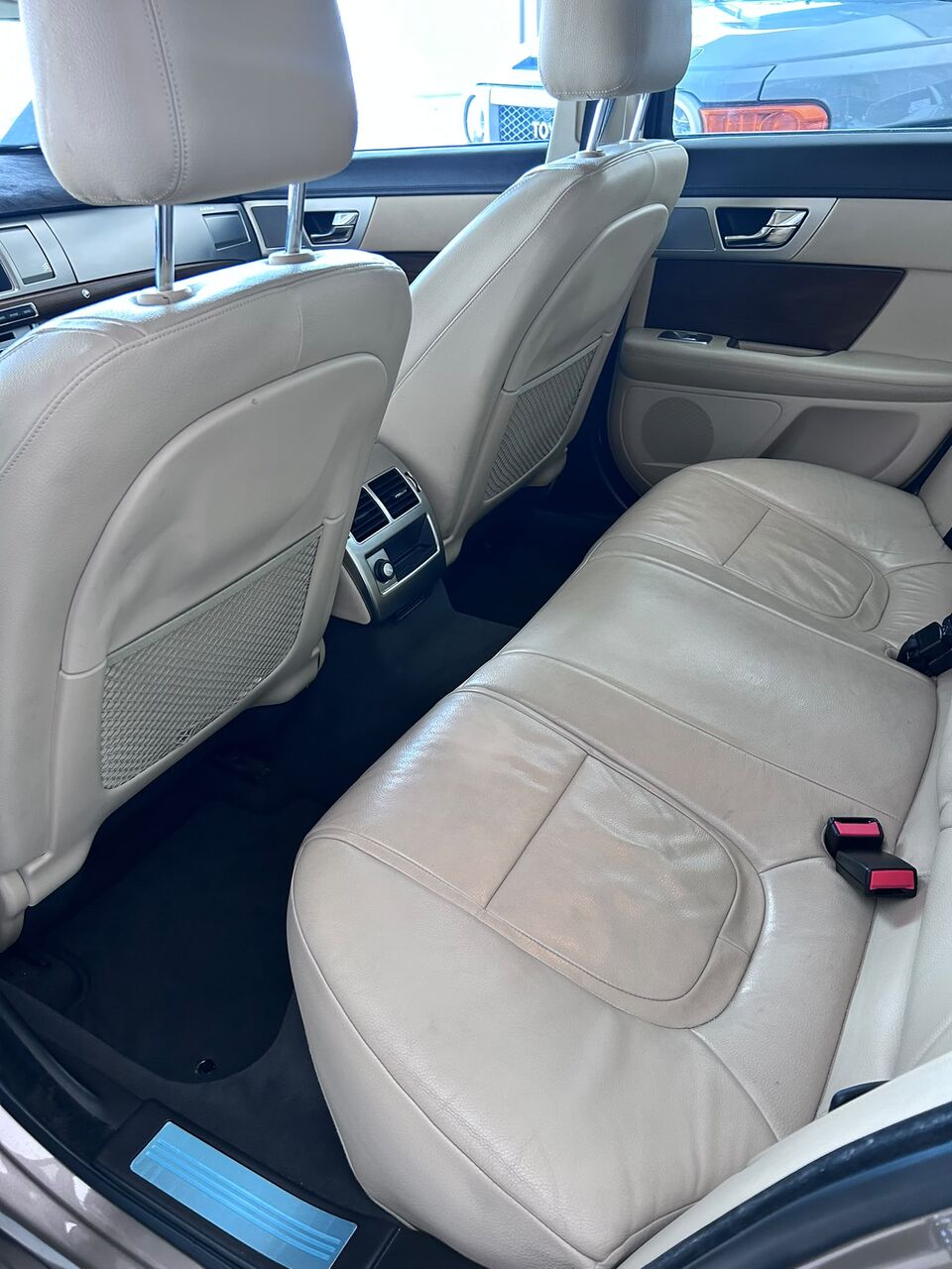 Manama, Vehicles, Cars & Trucks , BHD 4500,  Jaguar XF,  2015,  Automatic,  9600 KM,    Full Option Car For Sale