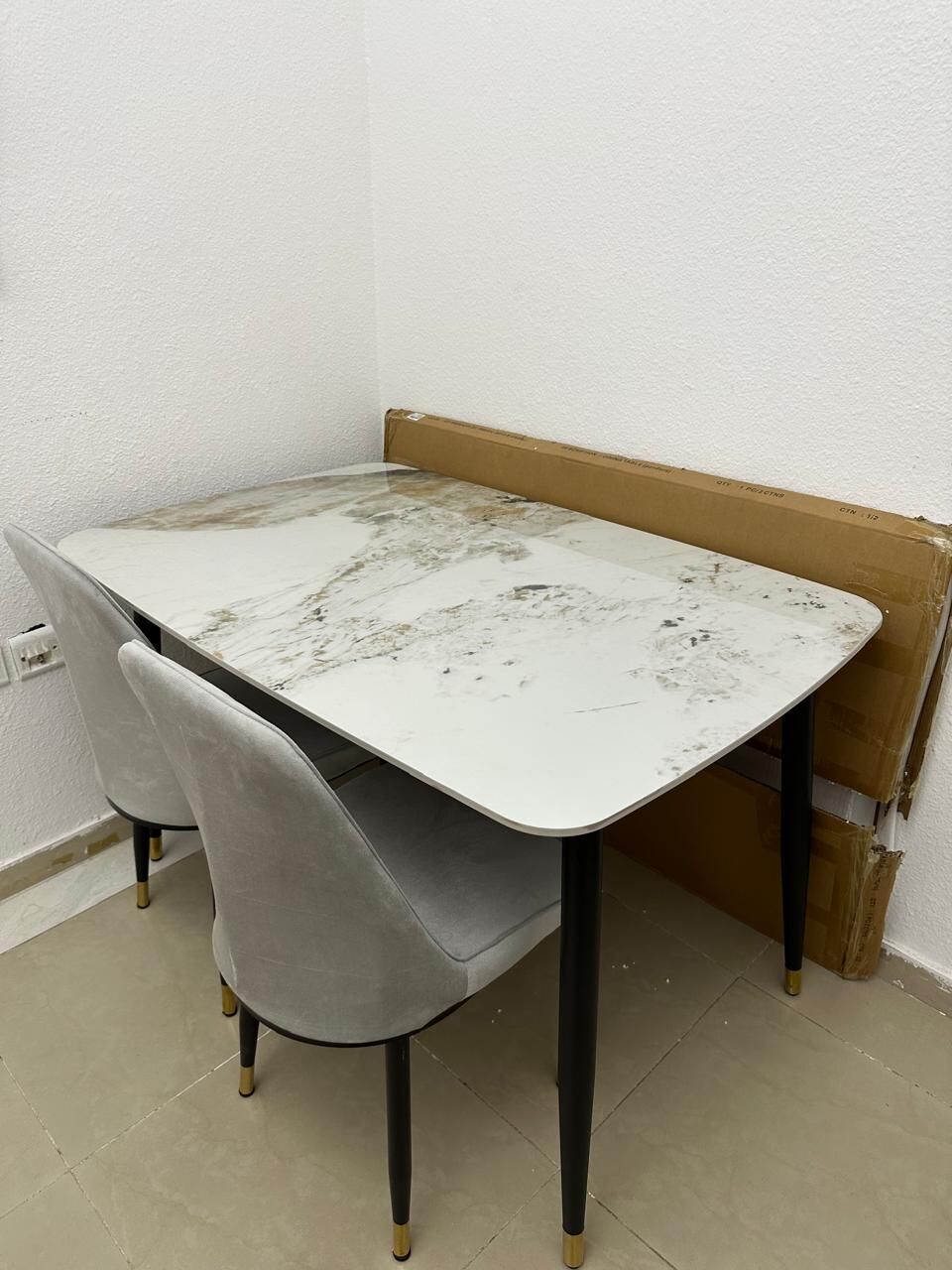 Thuqbah, Furniture, SAR 350,  Dining Table With 4 Chairs For Sale
