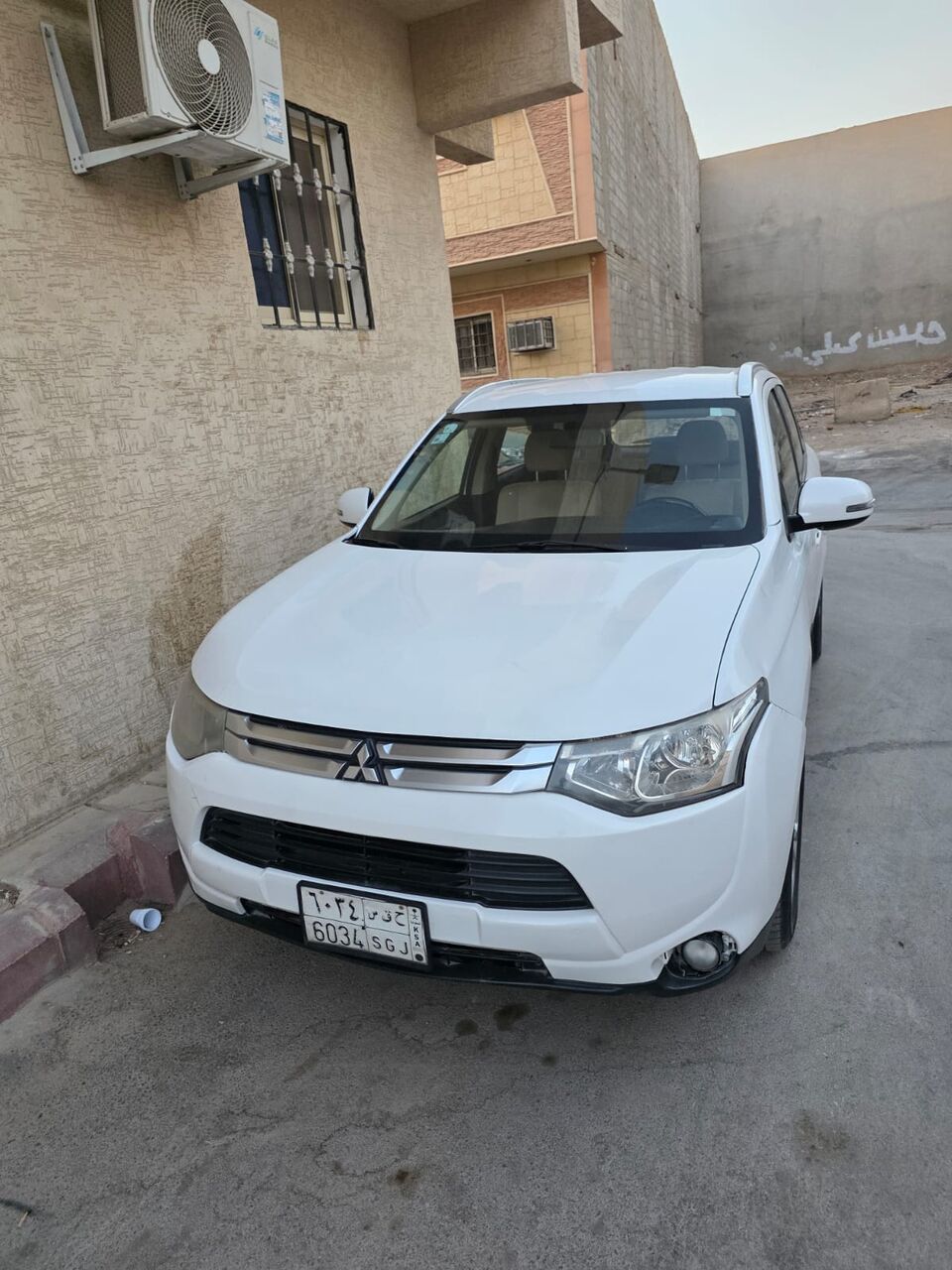 Al Jaradiyah, Vehicles, Cars & Trucks , SAR 34000,  Mitsubishi Outlander,  2015,  Automatic,  221700 KM,   Car In Good Condition For Sale