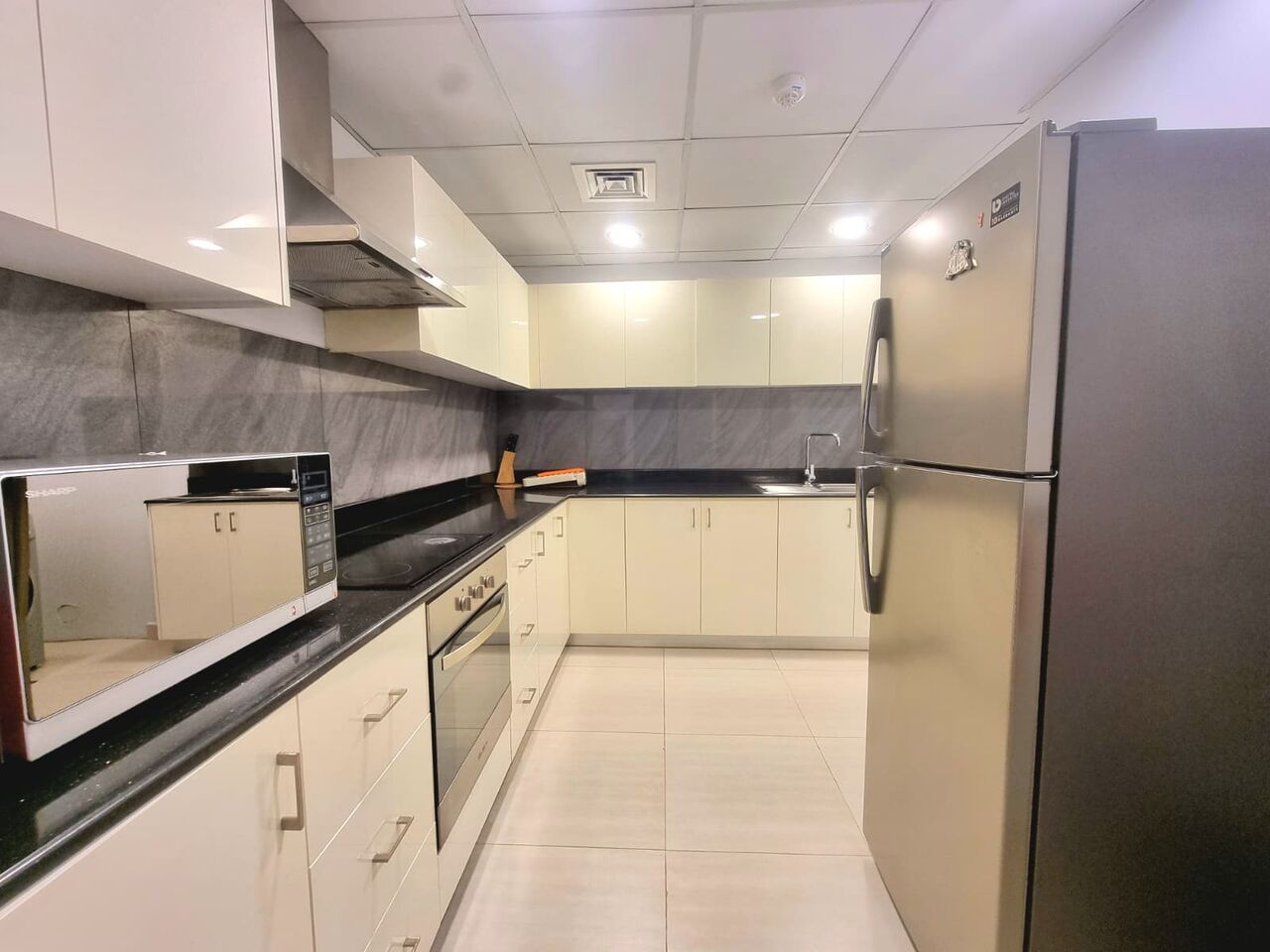Amwaj Islands, Apartments, Flats, Houses & Villas, BHD 350/month,  Furnished,  2 BR,  130 Sq. Meter,  Spacious 2 BR FF Apartment With WIFI Amwaj Island