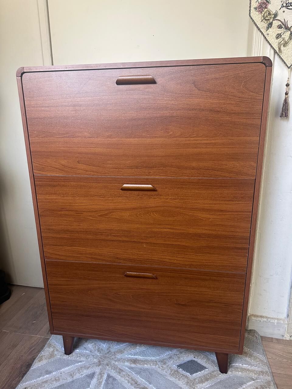 Riyadh, Furniture, SAR 285,  🌟 Elegant 3-Tier Shoe Cabinet – Excellent Condition 🌟