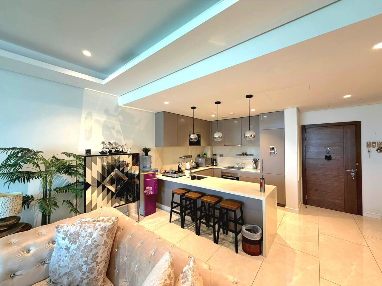 Amwaj Islands, Apartments, Flats, Houses & Villas, BHD 500/month,  Furnished,  2 BR,  130 Sq. Meter,  Good Deal- 2 BR FF Apartment With Balcony & Canal View Dilmunia Island