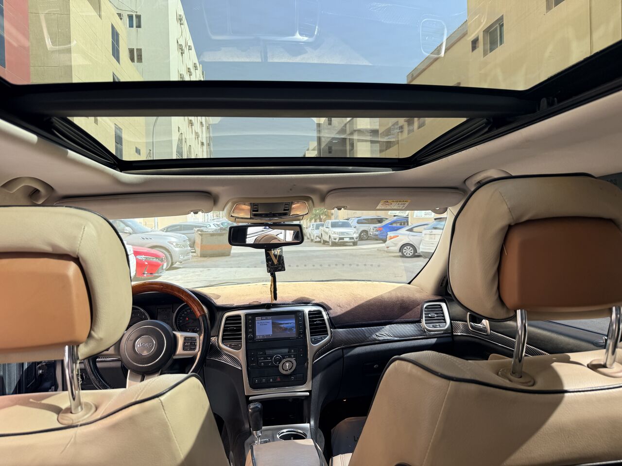 Riyadh, Vehicles, Cars & Trucks , SAR 30,  Jeep Grand Cherokee 2013 SUV (Overland) Version,  2013,  Automatic,  200000 KM,  Jeep Grand Cherokee  SUV (Overland) Version