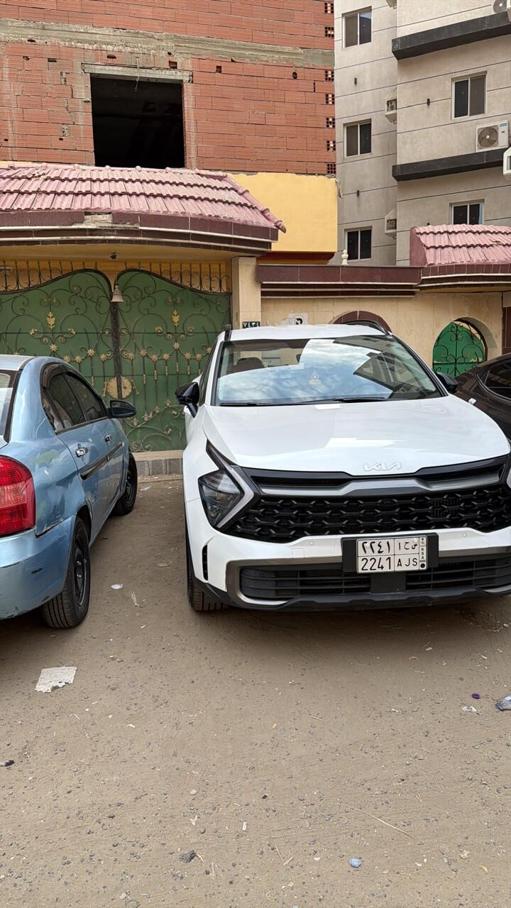 Jeddah, Vehicle Lease Transfer, SAR 1963,  Kia Sportage 2025 L Lease Transfer Must Have At Least 5k Salary And No Loan