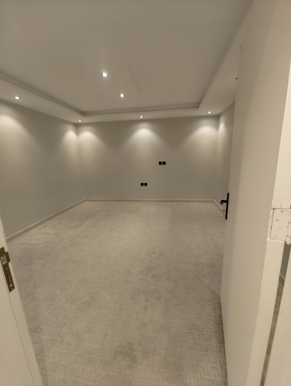 Al Malaz, Apartments, Flats, Houses & Villas, SAR 23000/year,  1 BR,  Studio Family Apartment Available In Al Malaz Jarir