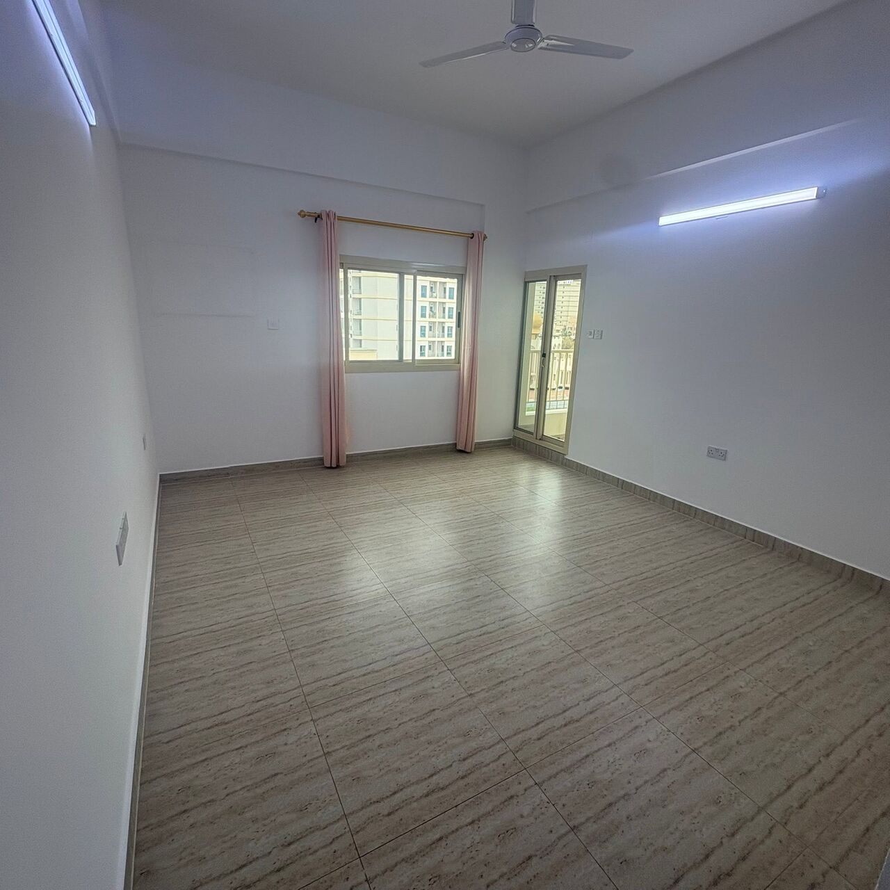 Adliya, Apartments, Flats, Houses & Villas, BHD 250/month,  2 BR,  140 Sq. Meter,  Big 2 Bed Room 2 Bathroom Apartment
