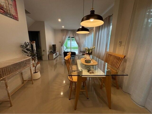 Bangkok, Villas, THB 30000,  36 Sq. Feet,  For Rent, Semi-detached House On Kanchanaphisek Road, East Side, Near The Motorway And