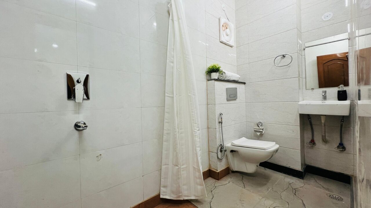 Rohini, Apartments, Flats, Houses & Villas, INR 8589/day,  1 BR,  650 Sq. Meter,  Fully Furnished Modern 2 BHK Rohini