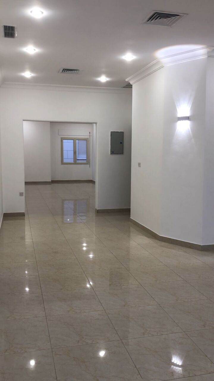 Kuwait City, Apartments, Flats, Houses & Villas, KWD 750/month,  6 BR,  For Rent – ​​Entire Floor In Jaber Al-Ahmad Area