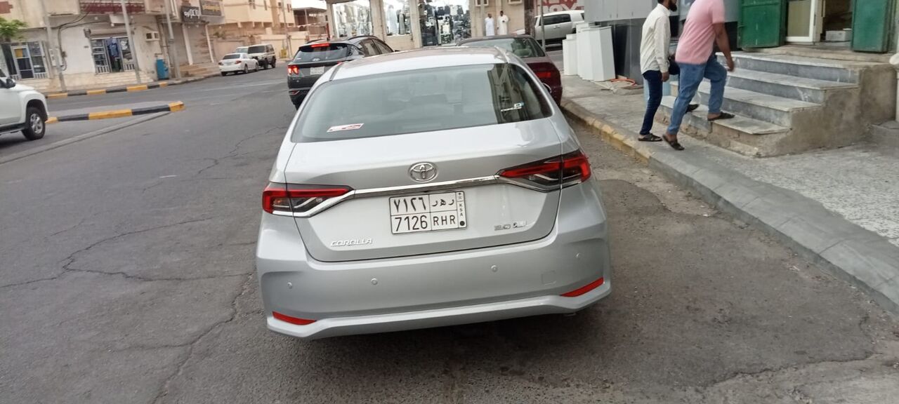 Al Kharj, Vehicles, Cars & Trucks , SAR 11500,  Toyota Corolla,  2025,  Automatic,  29000 KM,   2.0 Xli - Silver Color For Lease Transfer (Bank-Alrajhi)