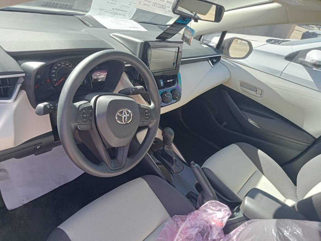 Al Kharj, Vehicles, Cars & Trucks , SAR 11500,  Toyota Corolla,  2025,  Automatic,  29000 KM,   2.0 Xli - Silver Color For Lease Transfer (Bank-Alrajhi)