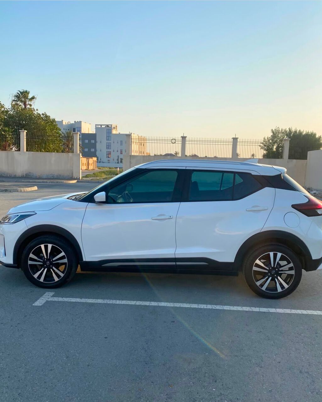 Zinj, Vehicles, Cars & Trucks , BHD 5100,  Nissan Kicks,  2024,  Automatic,  29000 KM,    | 29,650 KM | White | Bank Loan Available