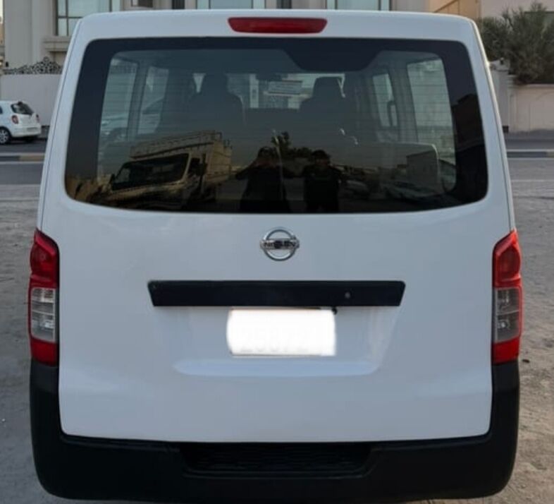 Manama, Vehicles, Cars & Trucks , Nissan NV3500,  2014,  Manual,  237000 KM,   Nissan Urvan Passenger Bus
