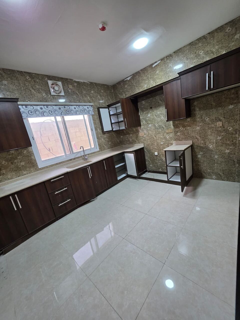 Hidd, Apartments, Flats, Houses & Villas, BHD 200,  Flat With AC For Rent In Hidd