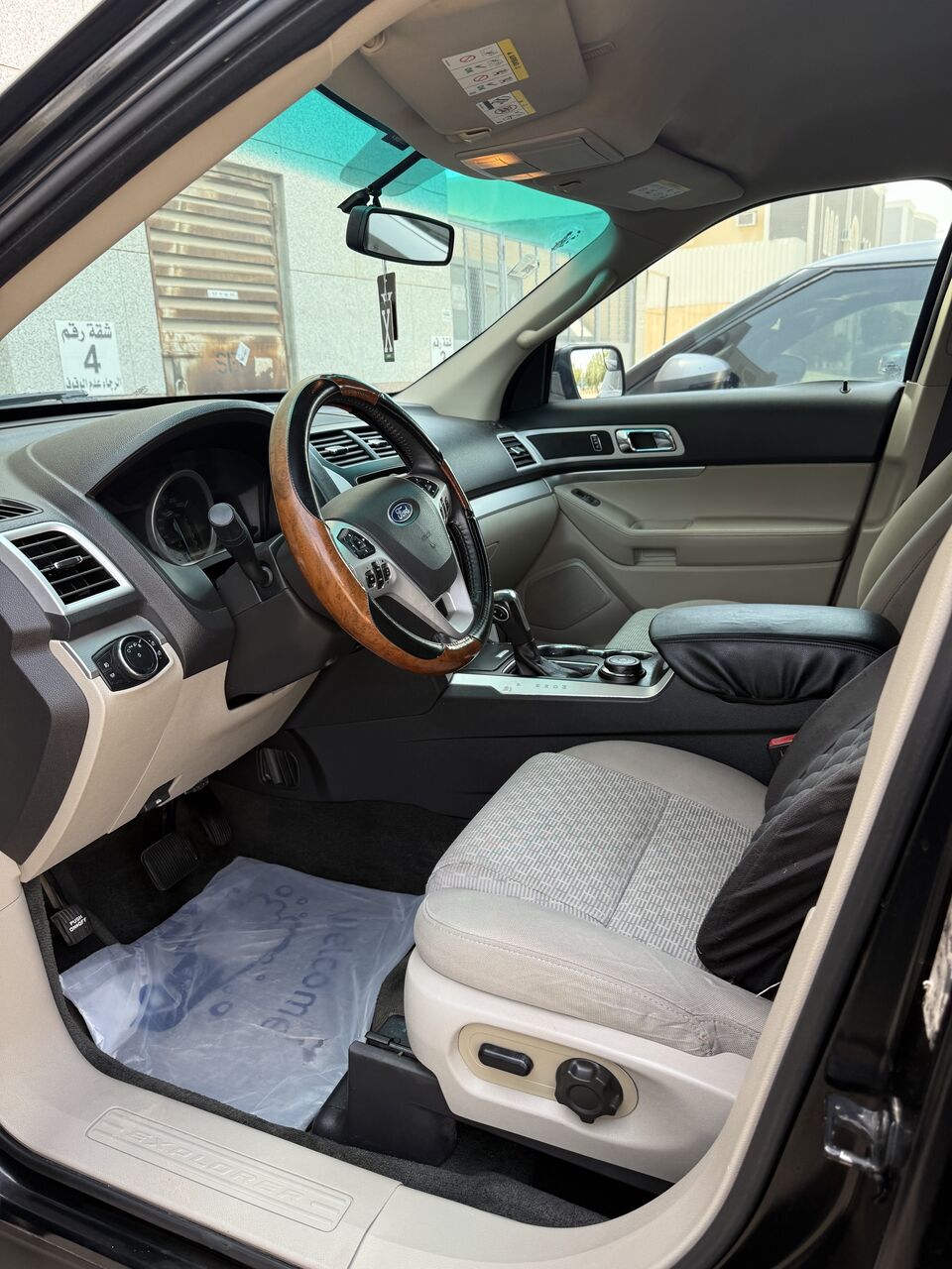 Riyadh, Vehicles, Cars & Trucks , SAR 46500,  Ford Explorer XLT-2014,  2014,  Automatic,  237000 KM,  Ford Explorer XLT (4x4) Excellent Condition Buy & Drive (Zero Accident)