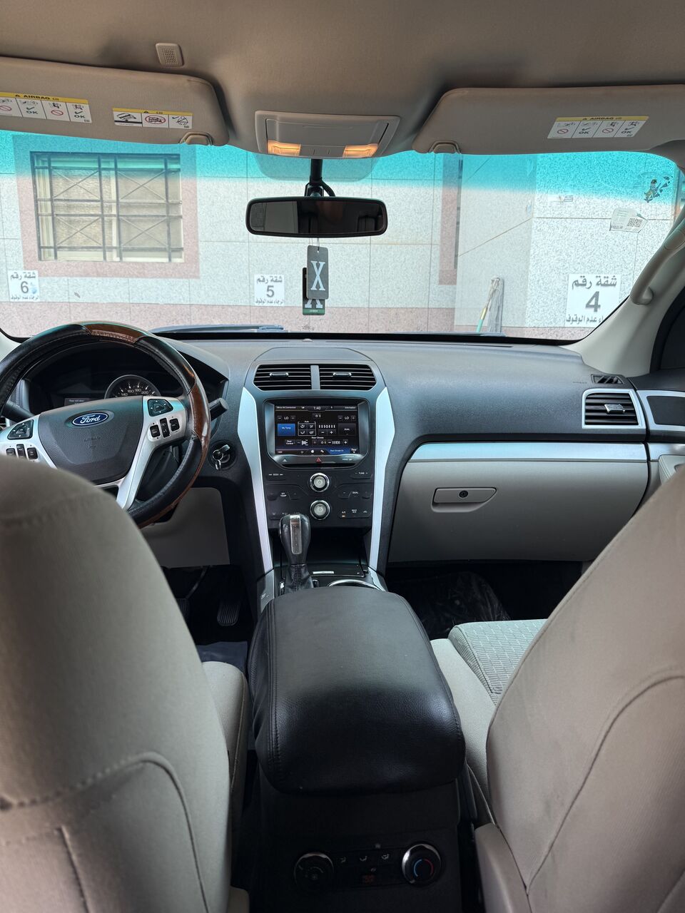 Riyadh, Vehicles, Cars & Trucks , SAR 46500,  Ford Explorer XLT-2014,  2014,  Automatic,  237000 KM,  Ford Explorer XLT (4x4) Excellent Condition Buy & Drive (Zero Accident)