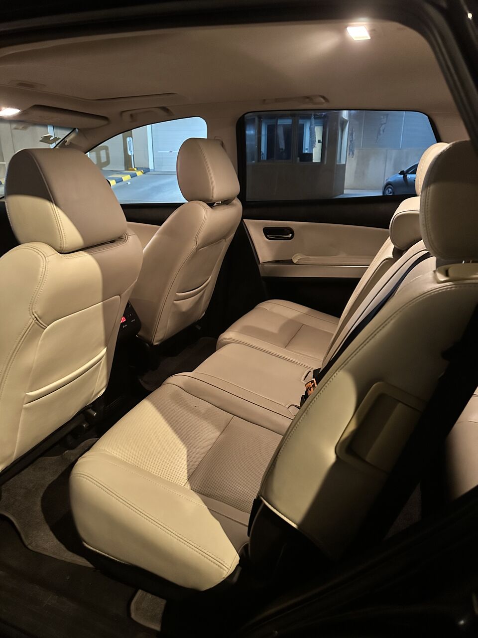 Al Murabba, Vehicles, Cars & Trucks , SAR 30,  Mazda CX-09,  2013,  Automatic,  105000 KM,    Model Good Condition Low Odometer