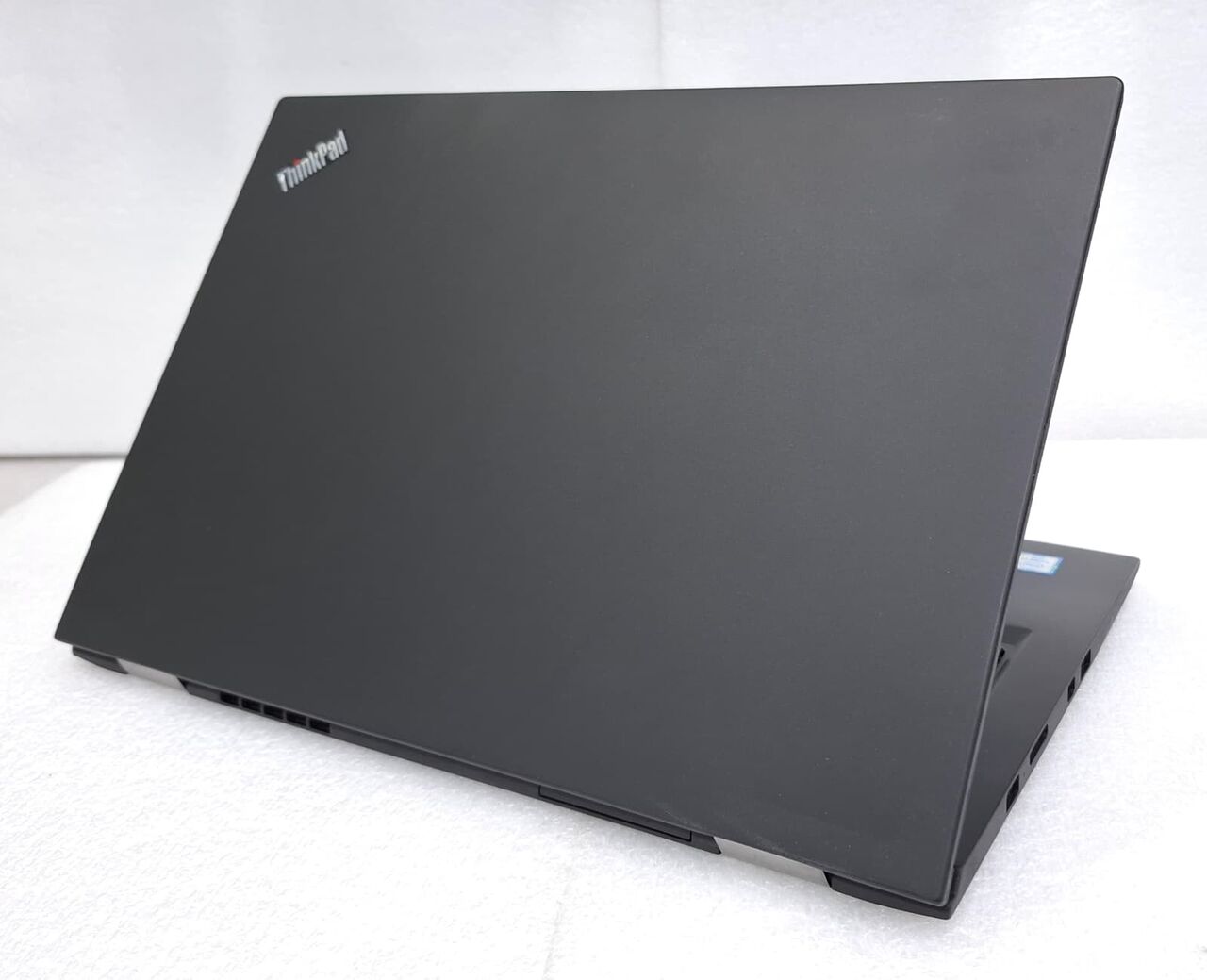 Muharraq, Computers, BHD 79,  Lenovo X1 Carbon Thinner Core I7 Laptop (Same Like New) 14" FHD IPS Display Price 79/-BD