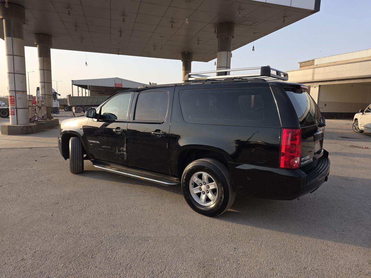 Riyadh, Vehicles, Cars & Trucks , SAR 35000,  Gmc Yukon XL,  2011,  Automatic,  460000 KM,  I Would Like To Sell My