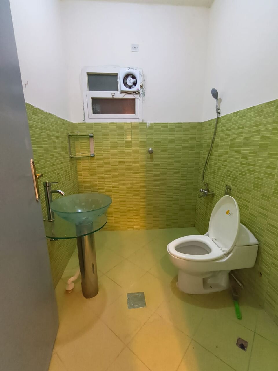 Riyadh, Bedspace For Rent, SAR 600/month,  Executive Bed Spaces In Fully Furnished Flat Near Holiday-inn Malaz-R3