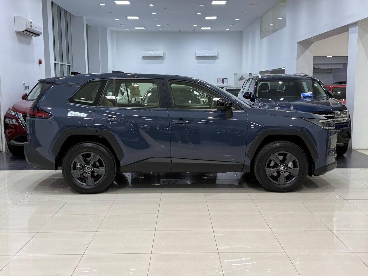 Manama, Vehicles, Cars & Trucks , BHD 13900,  Toyota Rav-4,  2026,  Automatic,  50 KM,   /  (Grey)