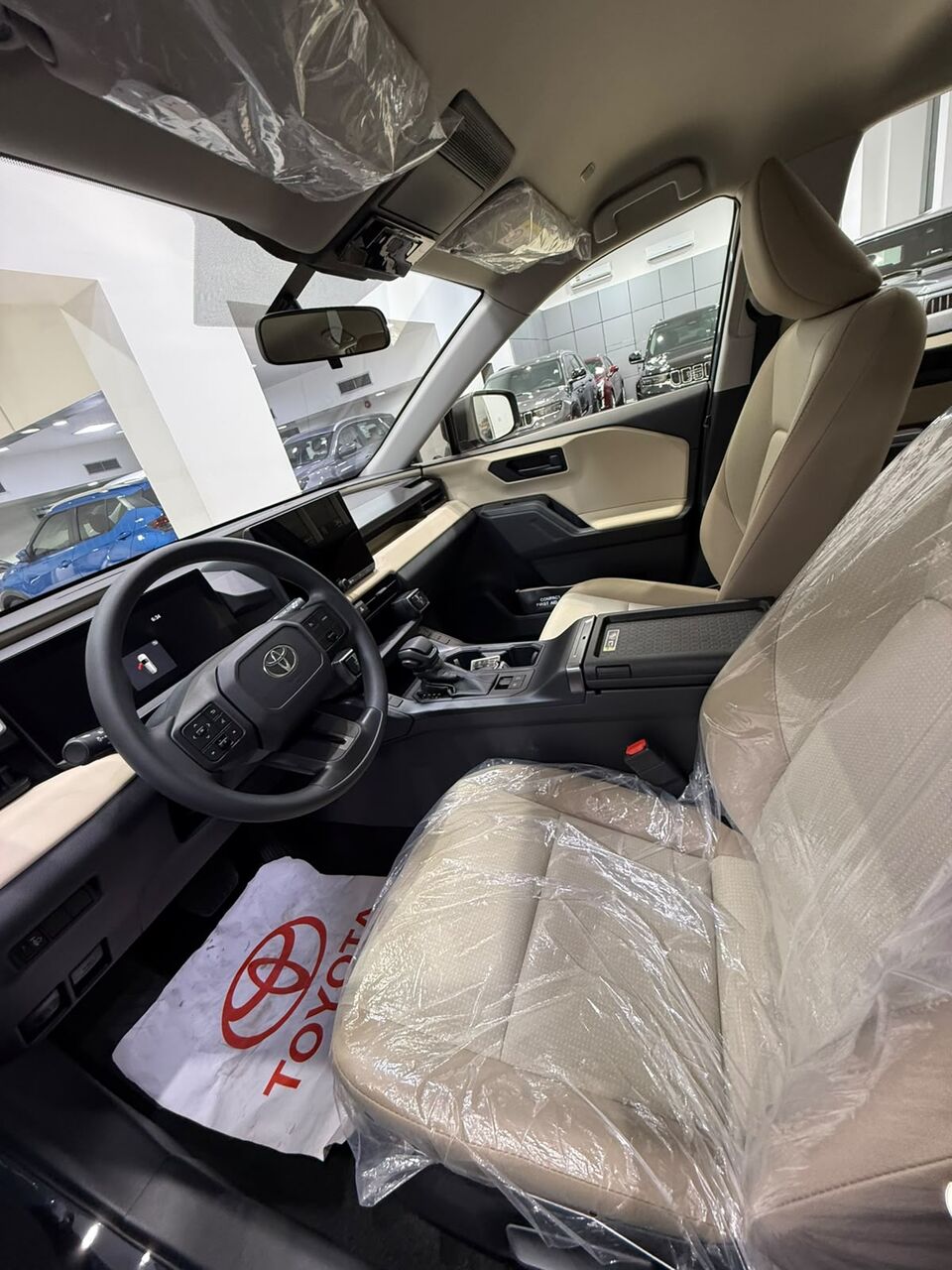 Manama, Vehicles, Cars & Trucks , BHD 13900,  Toyota Rav-4,  2026,  Automatic,  50 KM,   /  (Grey)