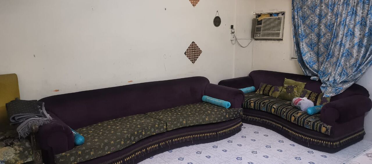 Riyadh, Apartments, Flats, Houses & Villas, Furnished Room Available For Executive Bachelor (Al-Wazarat