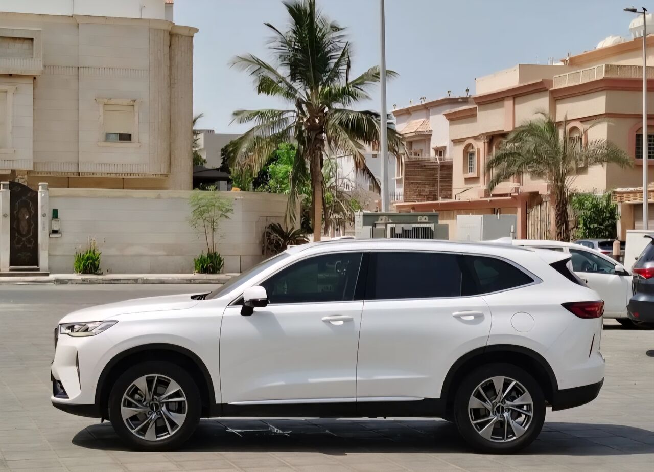 Jeddah, Vehicles, Cars & Trucks , SAR 68000,  H6 Premium 2024,  2024,  Automatic,  16500 KM,  **For Sale: Haval H6  – Full Options 🚗**