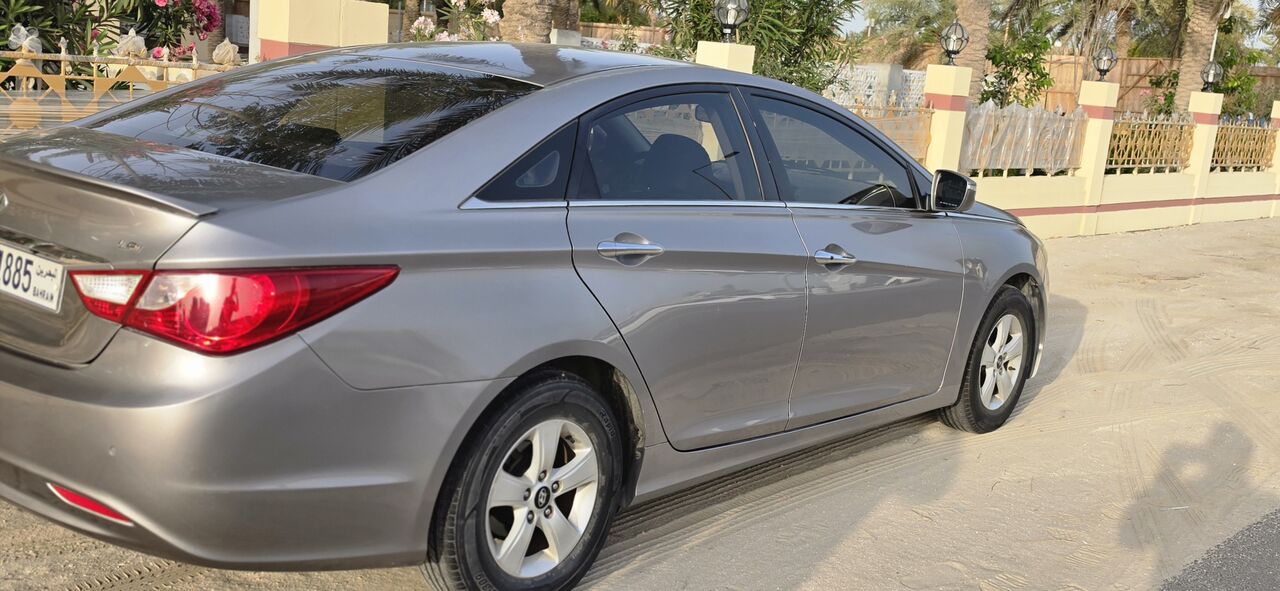 East Riffa, Vehicles, Cars & Trucks , BHD 2100,  Hyundai Sonata,  2014,  Automatic,  123000 KM,  Car For Sale