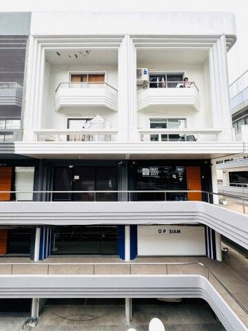 Bangkok, Real Estate For Sale, THB 45000000,  6 BR,  36 Sq. Feet,  Commercial Building, 5 Floors, 2 Units, Size 36 Sq M. Soi Ekkamai 12, Next To The Main