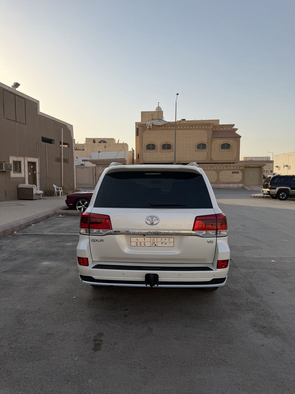 Riyadh, Vehicles, Cars & Trucks , SAR 125,  Toyota Land Cruiser,  2016,  Automatic,  362 KM,  Land Cruiser  V6 - Upgraded To 2021