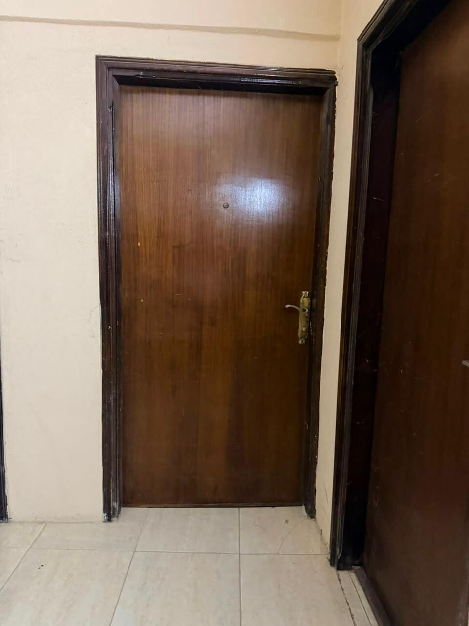 Jubail, Housing Exchanges, SAR 1400/month,  1 BR,  24 Sq. Meter,  Room For Rent In 2BHK Apartment &ndash; Al Jubail (Near KIMS Hospital)  A Semi-furnished Room Is