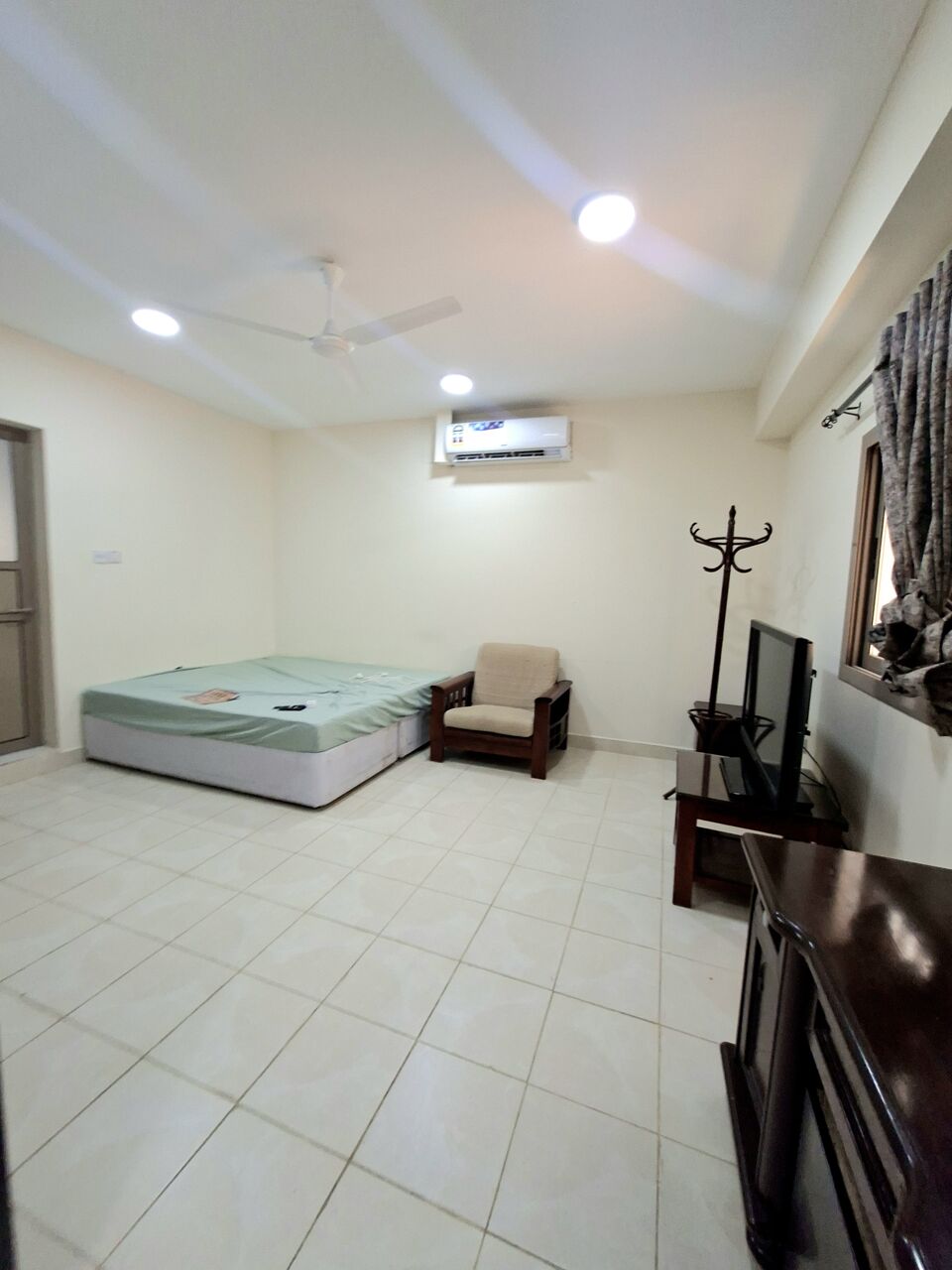 Hoora, Apartments, Flats, Houses & Villas, BHD 200/month,  Furnished,  Studio,  Fully Furnished Studio With Unlimited Ewa In Adliya,Neat & Clean Flat @ 35547951