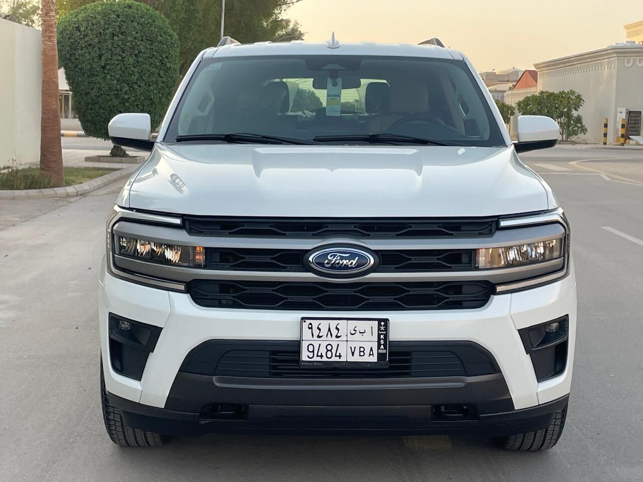 Riyadh, Vehicles, Cars & Trucks , SAR 167000,  FORD EXPEDITION XLT PUL WHITE,  2024,  Automatic,  23000 KM,  MID OPTION