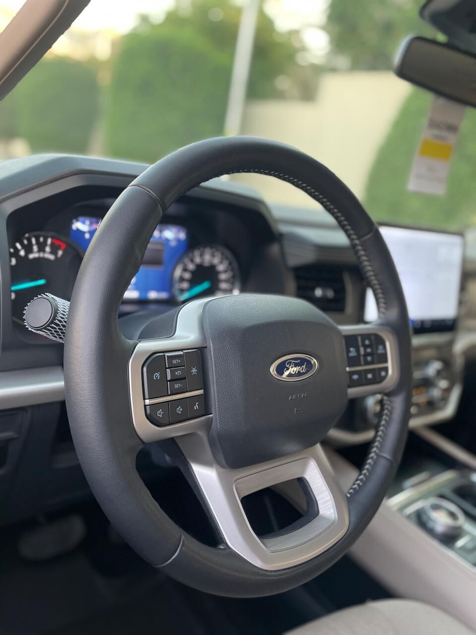 Riyadh, Vehicles, Cars & Trucks , SAR 167000,  FORD EXPEDITION XLT PUL WHITE,  2024,  Automatic,  23000 KM,  MID OPTION