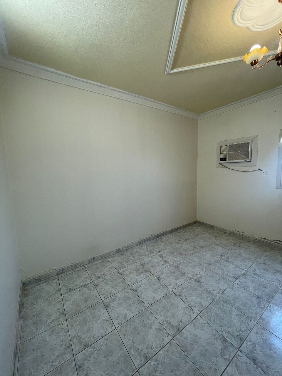 Al Rawdah, Apartments, Flats, Houses & Villas, SAR 48000/year,  5 BR,  Specious Family Whole Floor With All Kitchen Cabinets And Some ACS Installed