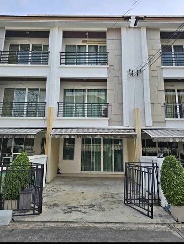 Bangkok, Villas, THB 25000,  20 Sq. Feet,  3-story Townhome For Rent, Travel Only 500 Meters To Paradise Park, Next To Srinakarin