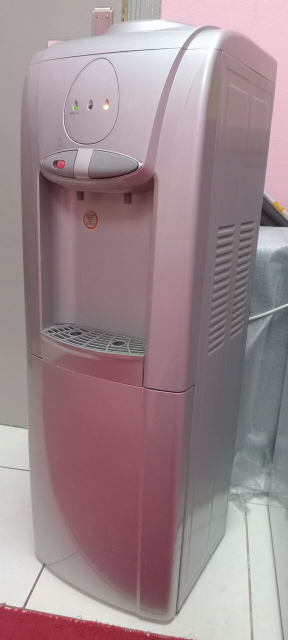 Riyadh, Household Items, SAR 199,  Water Dispenser/ Urgent Sale