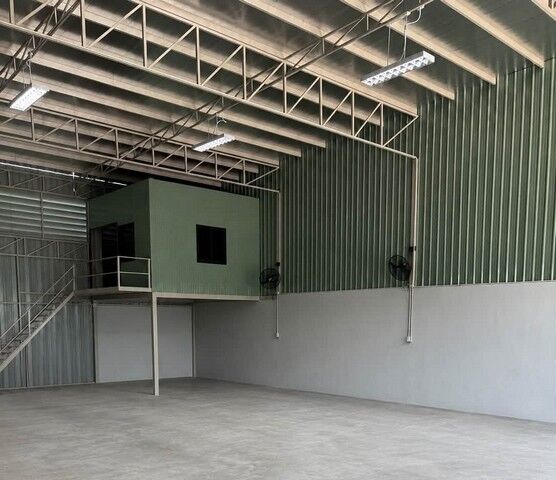 Bangkok, Villas, THB 40000,  100 Sq. Feet,  Warehouse In Soi Mistine, Size 250 Sq M, Has A Mezzanine Office, Next To The Main Road,
