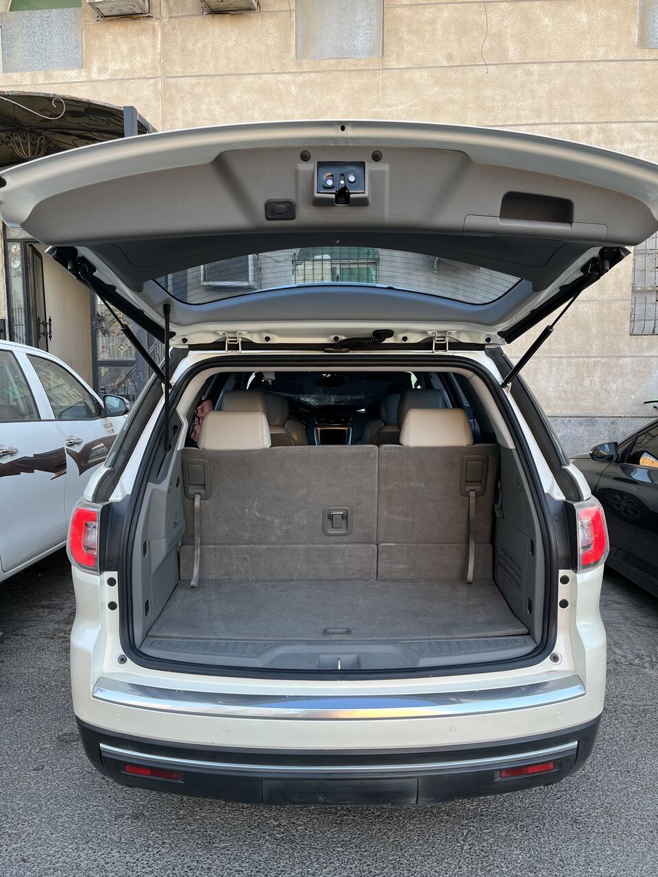 Al Jisr, Vehicles, Cars & Trucks , SAR 33000,  Gmc Acadia,  2014,  Automatic,  150600 KM,  Stunning   V6 &ndash; Low Mileage (150k KM) &ndash; Fully Loaded Family SUV