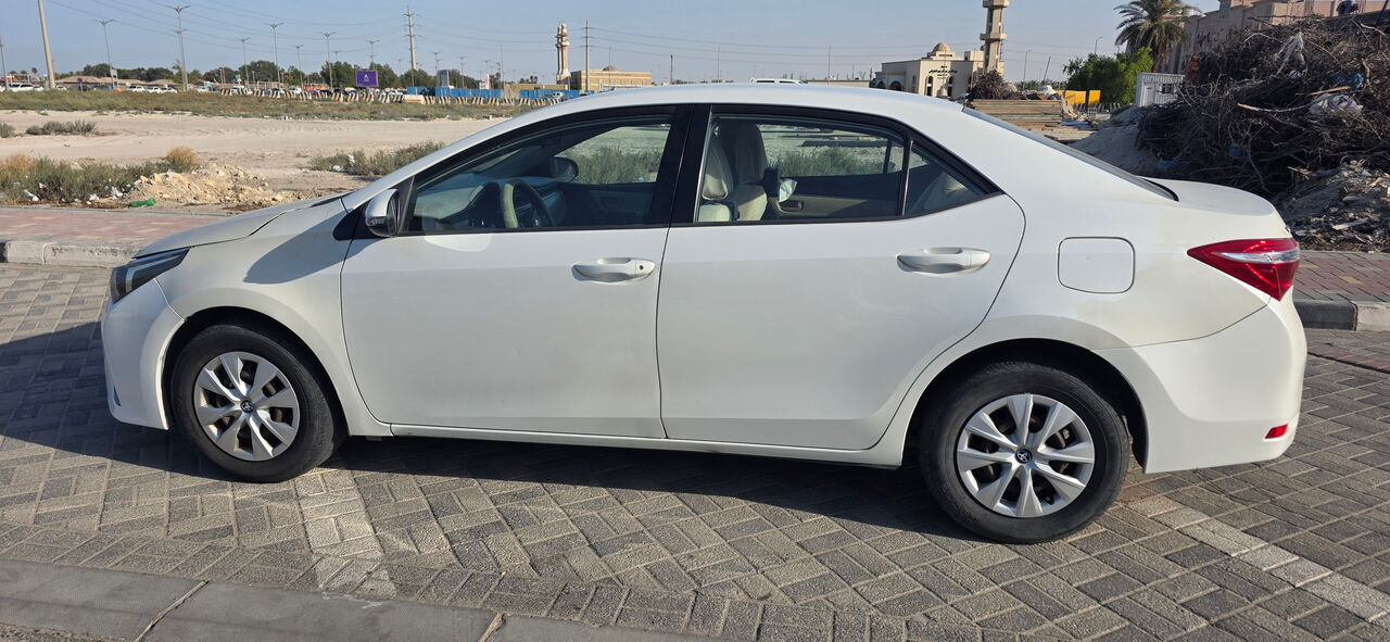 Jubail, Vehicles, Cars & Trucks , SAR 32000,  Toyota Corolla XLE,  2015,  Automatic,  286000 KM,  Toyota Corolla  Model Good Condition Odo Meter 286k All Documents Clear