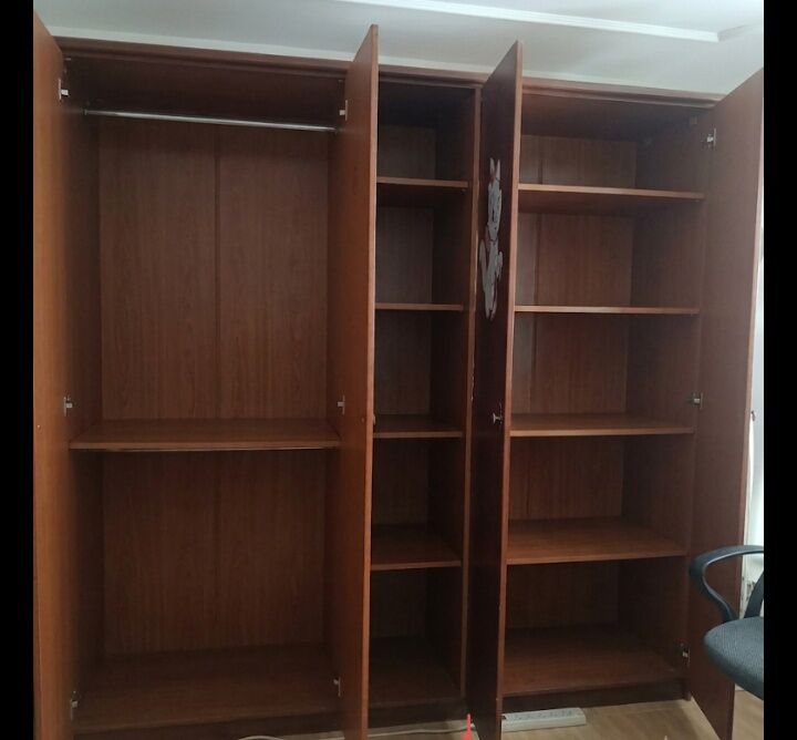 Jidhafs, Household Items, BHD 6,  Urgent Sale Shelf Wooden Wardrobe