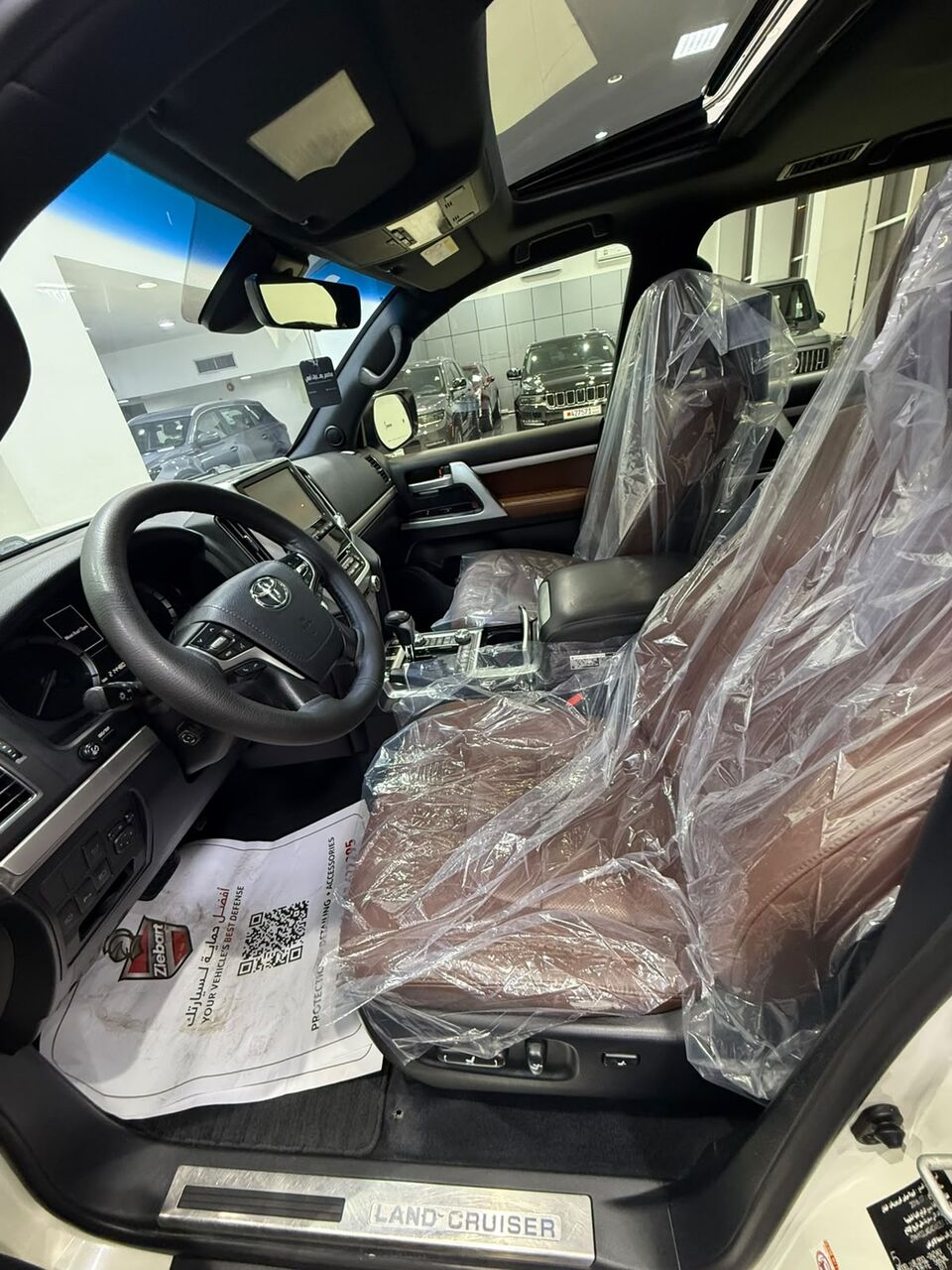 Manama, Vehicles, Cars & Trucks , BHD 17950,  Toyota Land Cruiser VX-S,  2016,  Automatic,  214500 KM,    (White)