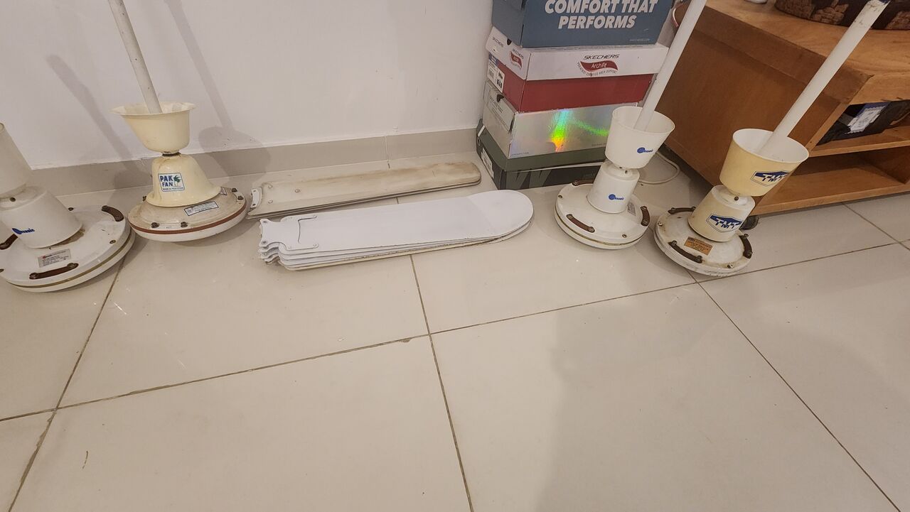 Mushrefah, Furniture, SAR 180,  Fans For Sale Give Away Price