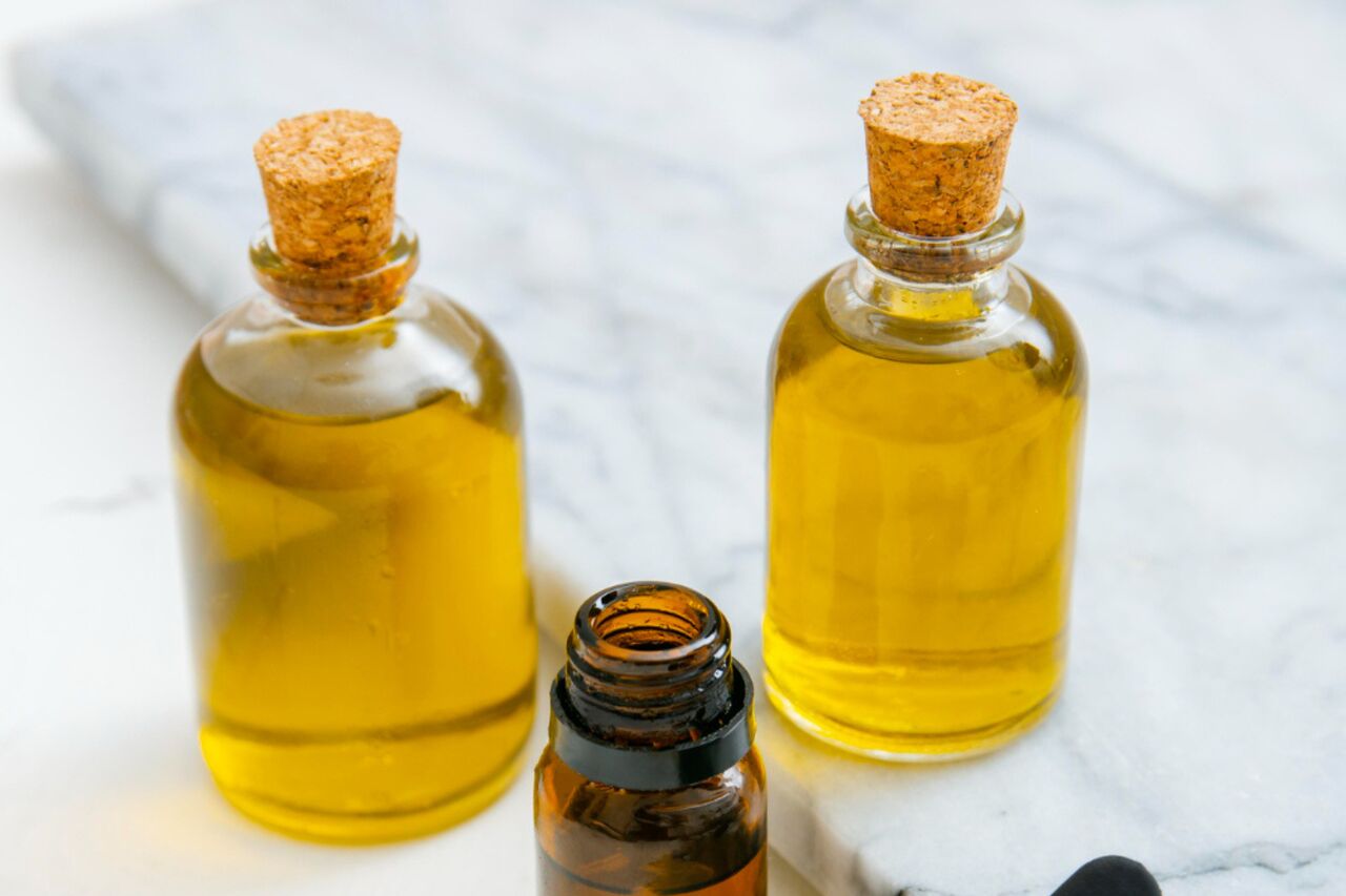 New York, Perfumes & Fragrances, Premium Bulk Tea Tree Oil | Pure Quality, Wholesale Prices!