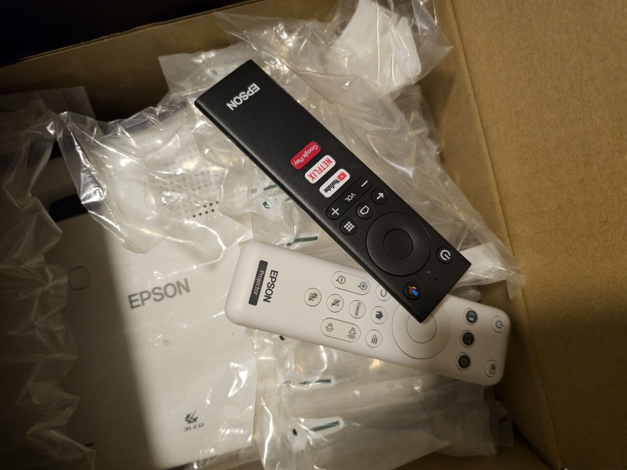 Khobar, Electronics, SAR 2099,  Epson EpiqVision&reg; Flex CO-FH02 Full HD 1080p Smart Portable Projector