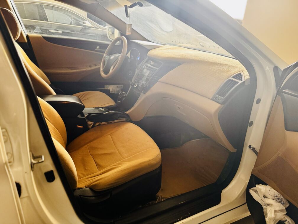 Riyadh, Vehicles, Cars & Trucks , SAR 30000,  Hyundai Sonata,  2015,  Automatic,  245000 KM,    For Sale &ndash; Reliable, Comfortable And Well Maintained